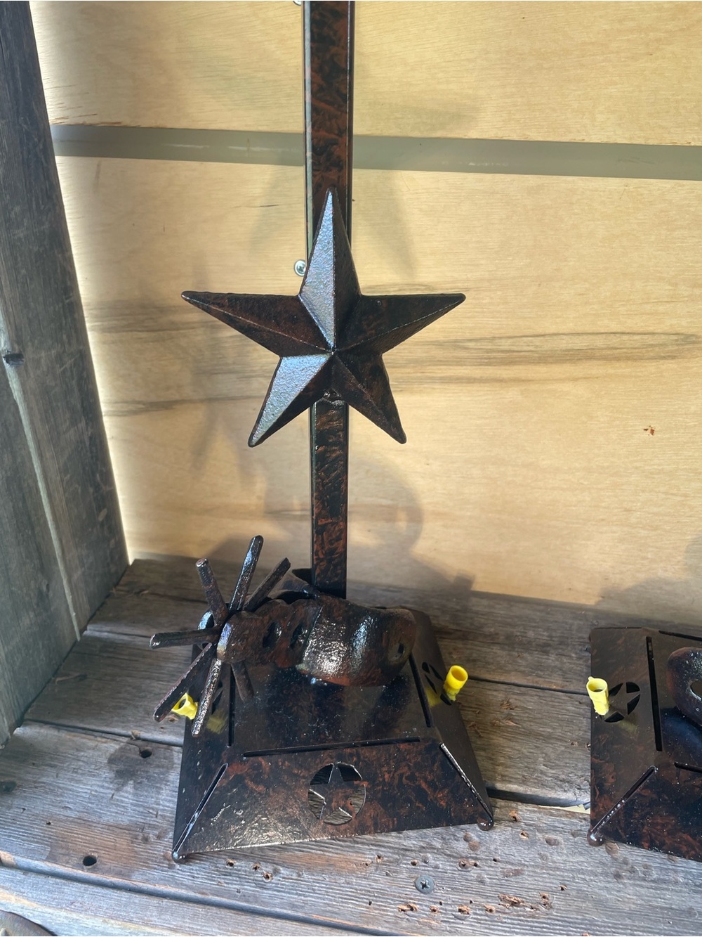 Hand Made Western Table Lamp - Picture 2 of 2